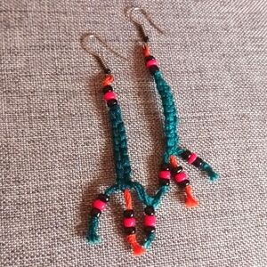 Green Friendship Macrame Earrings - Pre-loved (3.5")